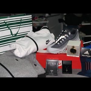 Meet your Posher, Robert